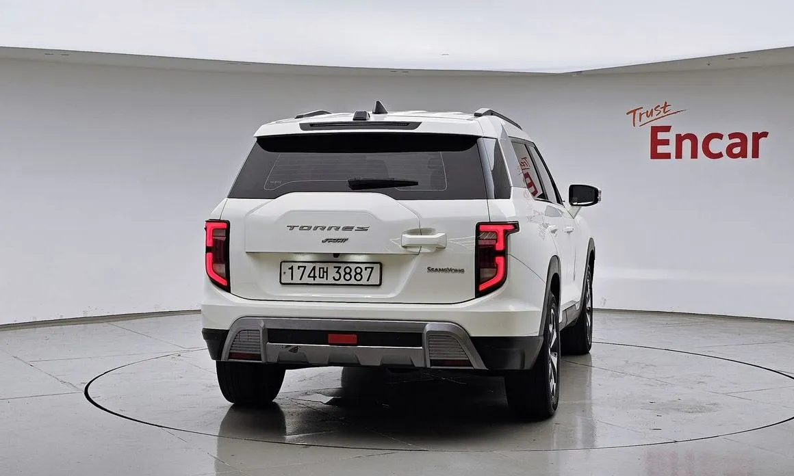 KG Mobility (Ssangyong) Torres 2023 из KR, фото 5