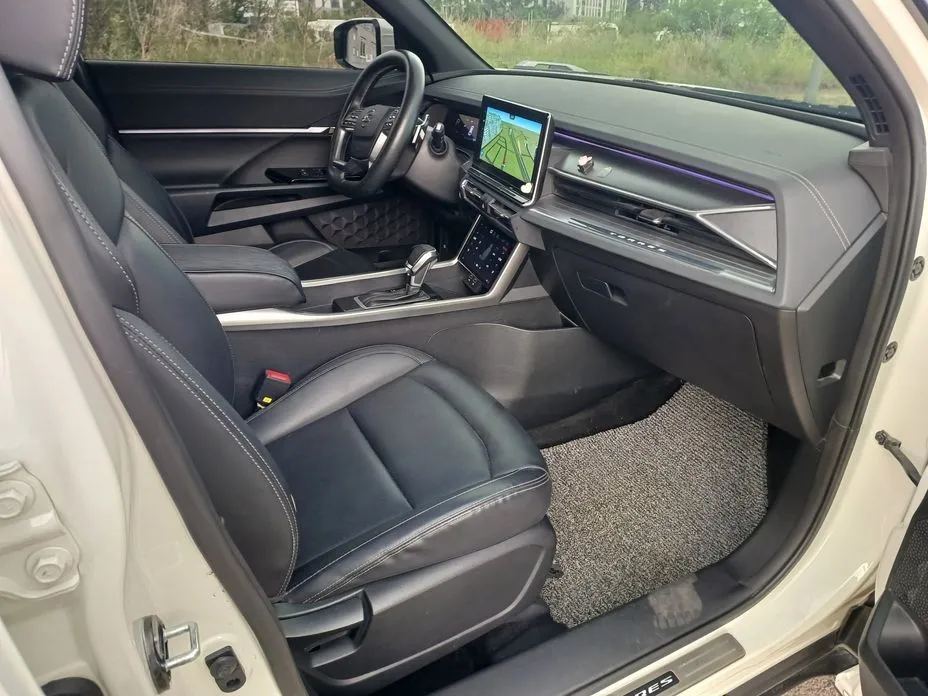 KG Mobility (Ssangyong) Torres 2023 из KR, фото 10