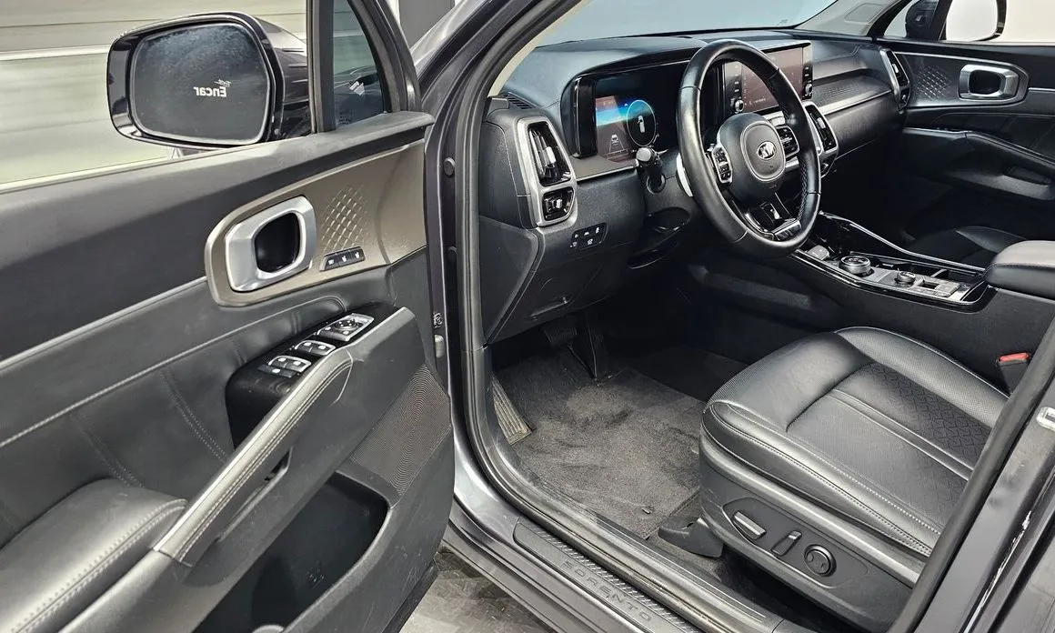 Kia Sorento — фото 10