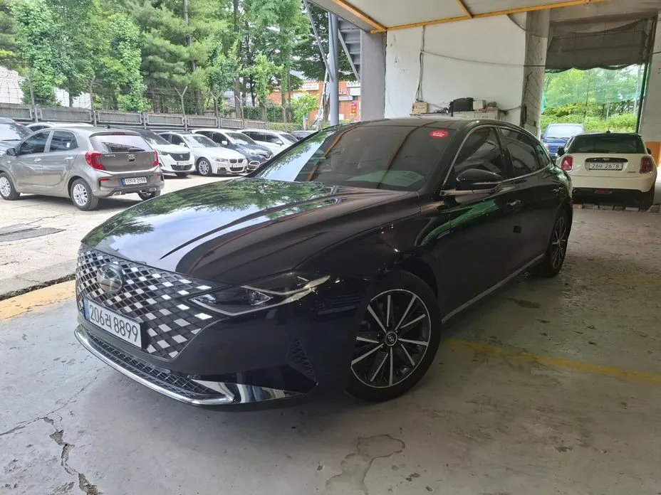 Hyundai Grandeur — фото 1
