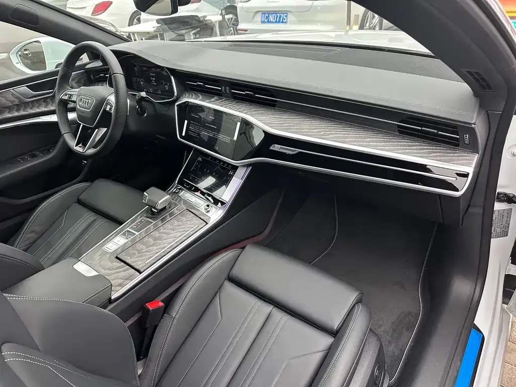 Audi A7 — фото 9