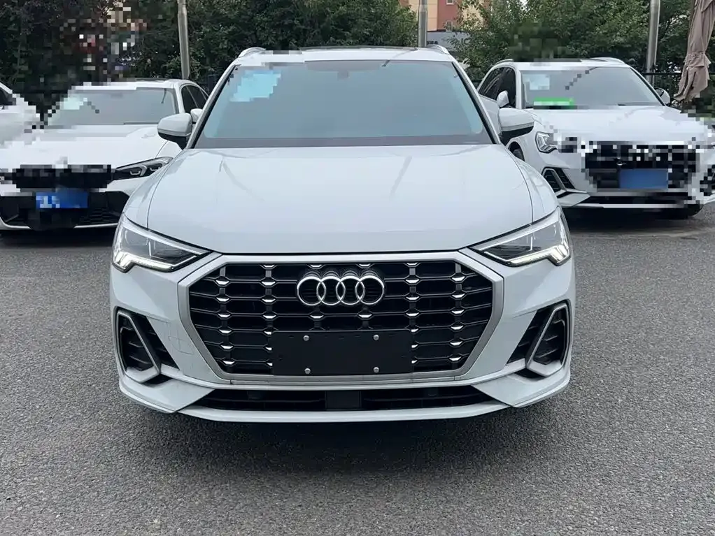 Audi Q3 — фото 7