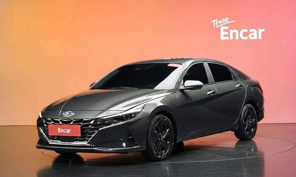 Hyundai AVANTE — фото 1