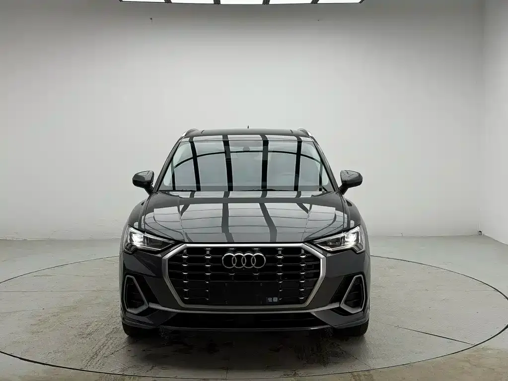 Audi Q3 — фото 6