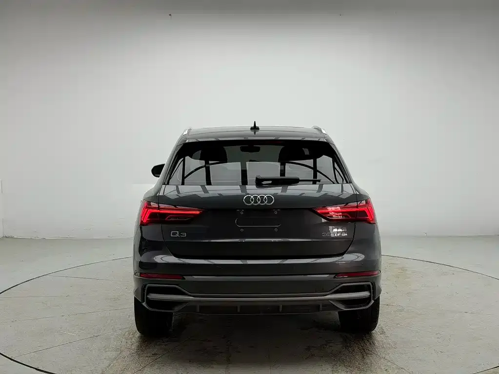 Audi Q3 — фото 2