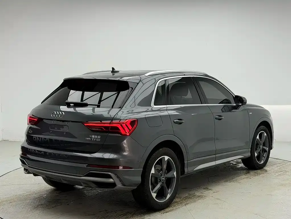 Audi Q3 — фото 7