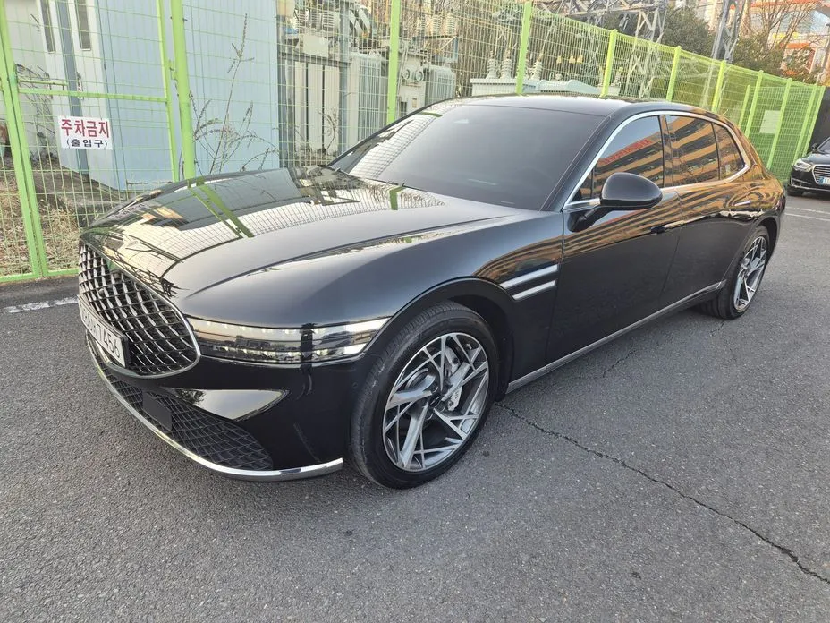 Genesis G90 — фото 1