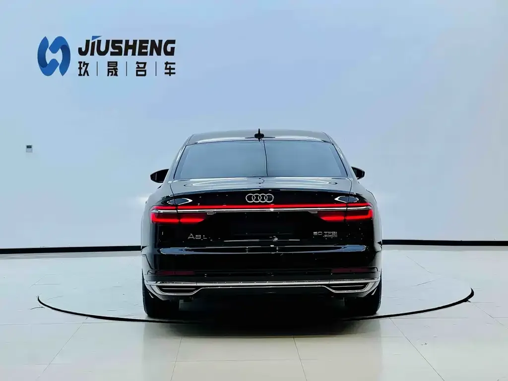 Audi A8 — фото 4
