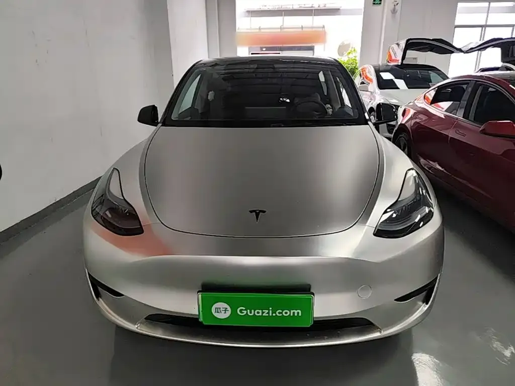 Tesla Model Y — фото 2