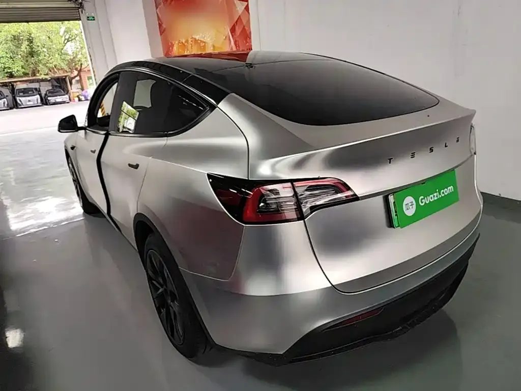 Tesla Model Y — фото 6