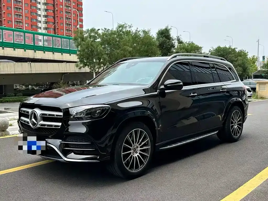 Mercedes-Benz GLS — фото 1