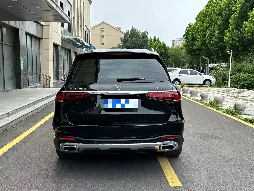 Mercedes-Benz GLS — фото 9
