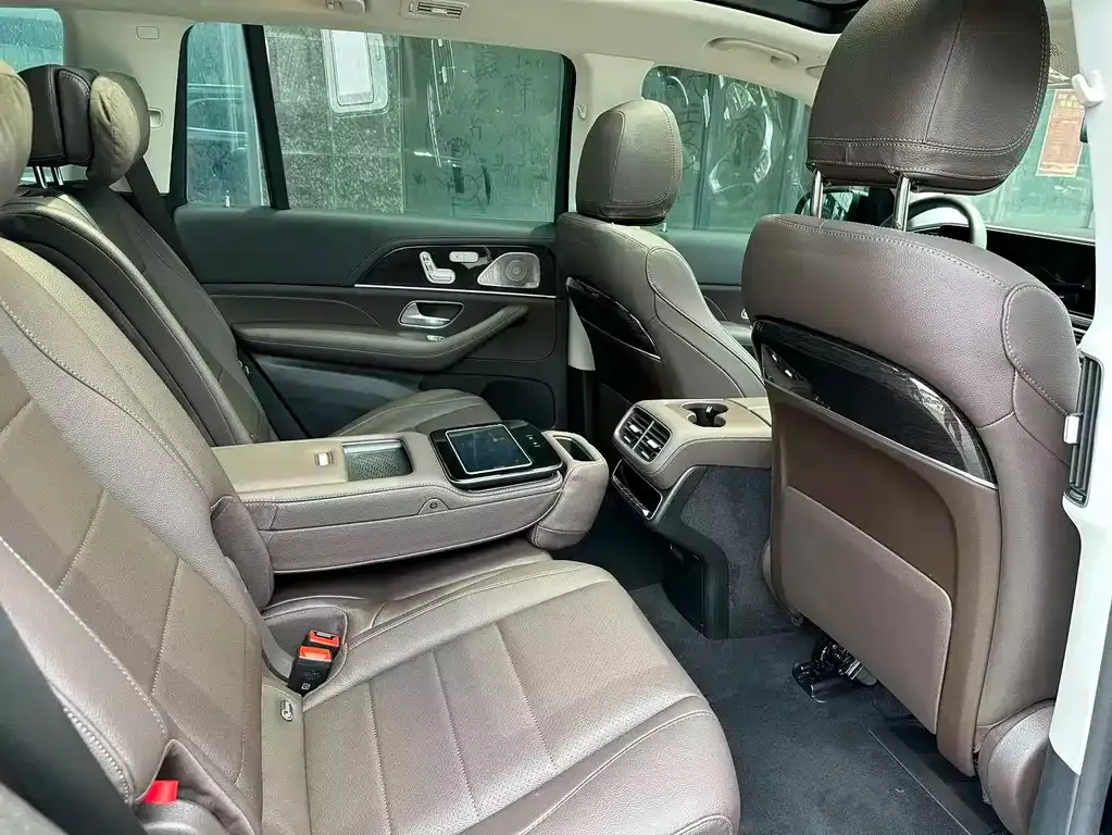 Mercedes-Benz GLS — фото 7