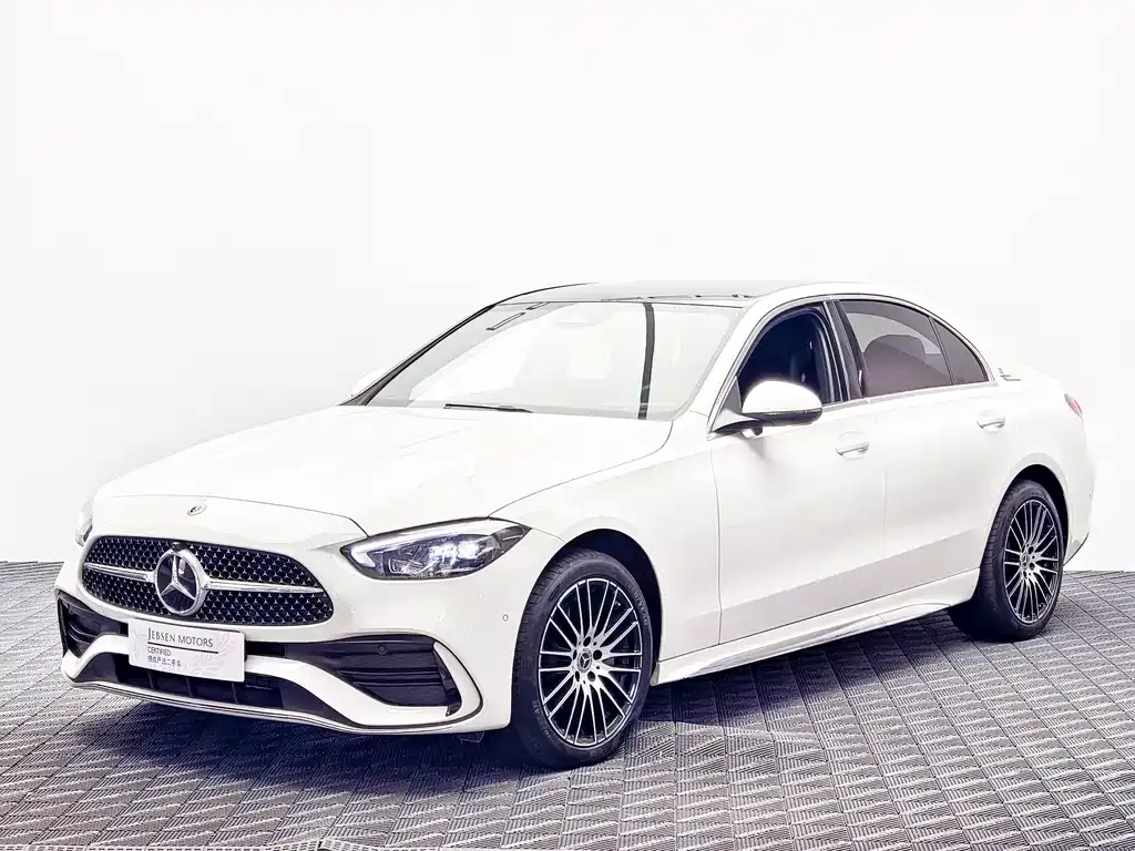 Mercedes-Benz C-Class — фото 1
