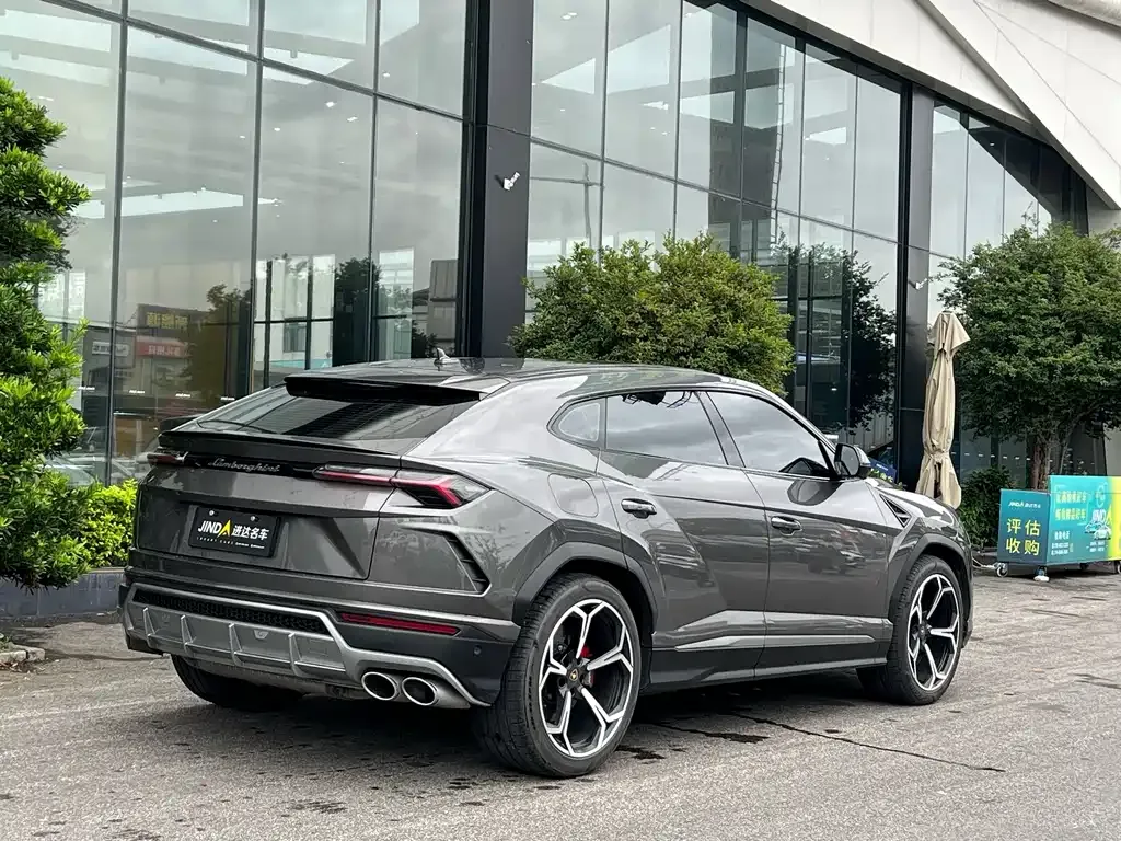 Lamborghini Urus — фото 7