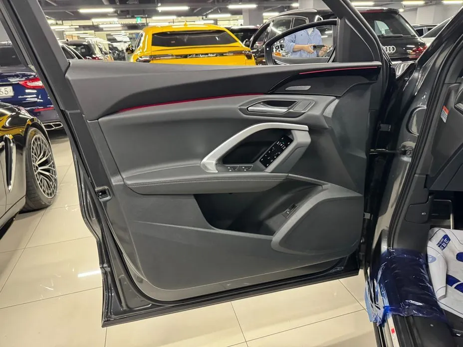 Audi Q5 2025 из KR, фото 9