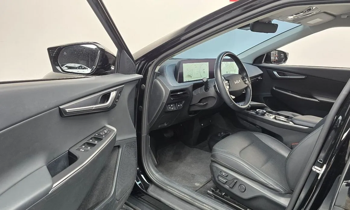 Kia EV6 — фото 7