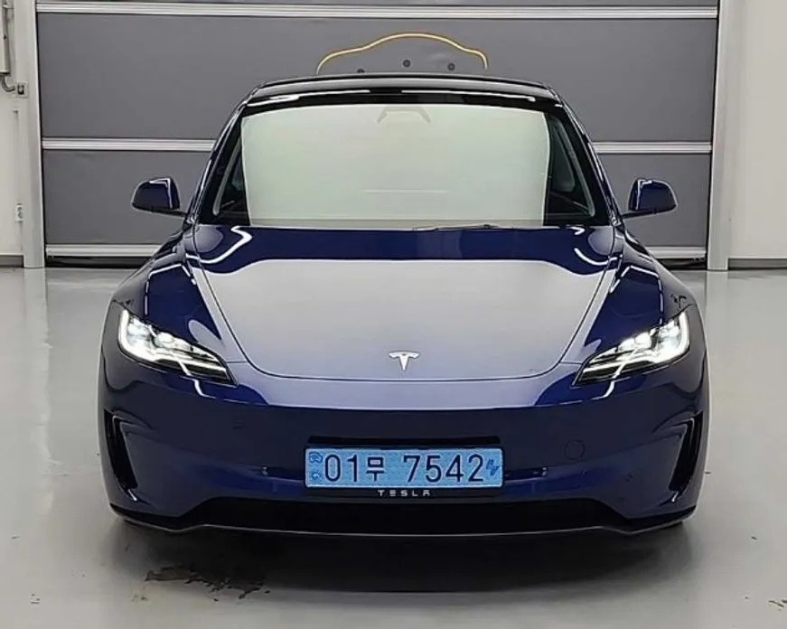 Tesla Model 3 — фото 2