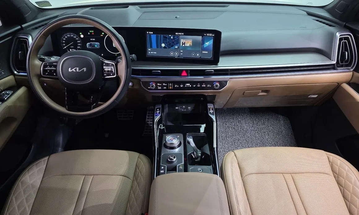 Kia Sorento — фото 10