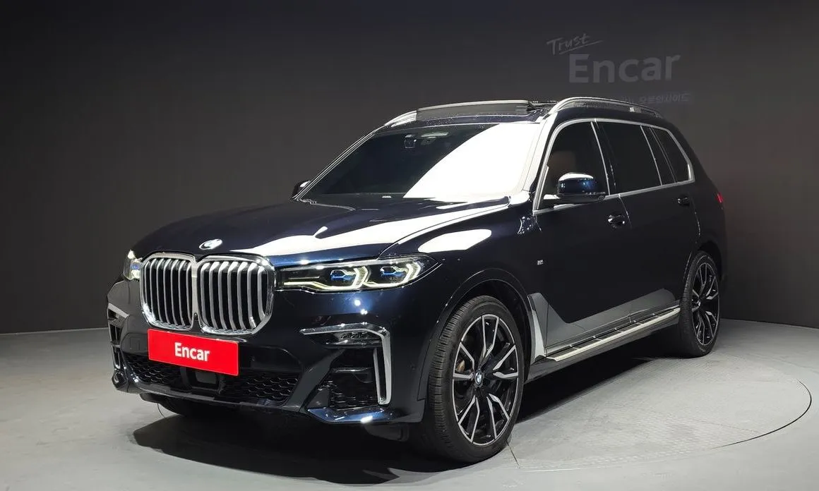 BMW X7 — фото 1