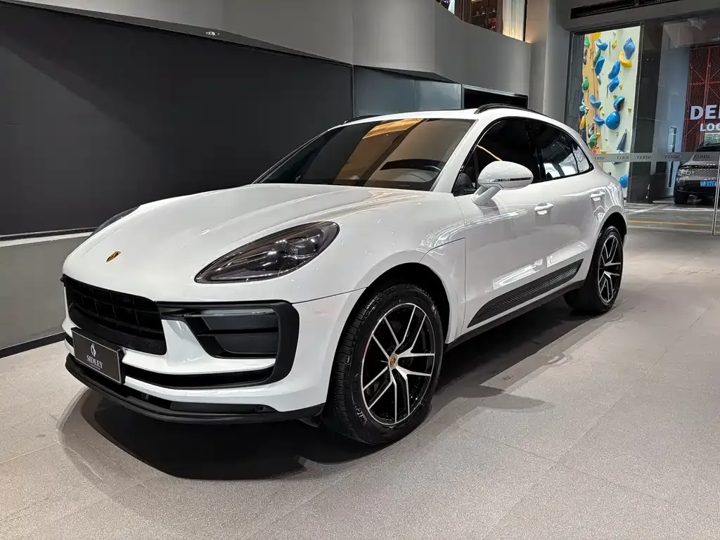 Porsche Macan — фото 1