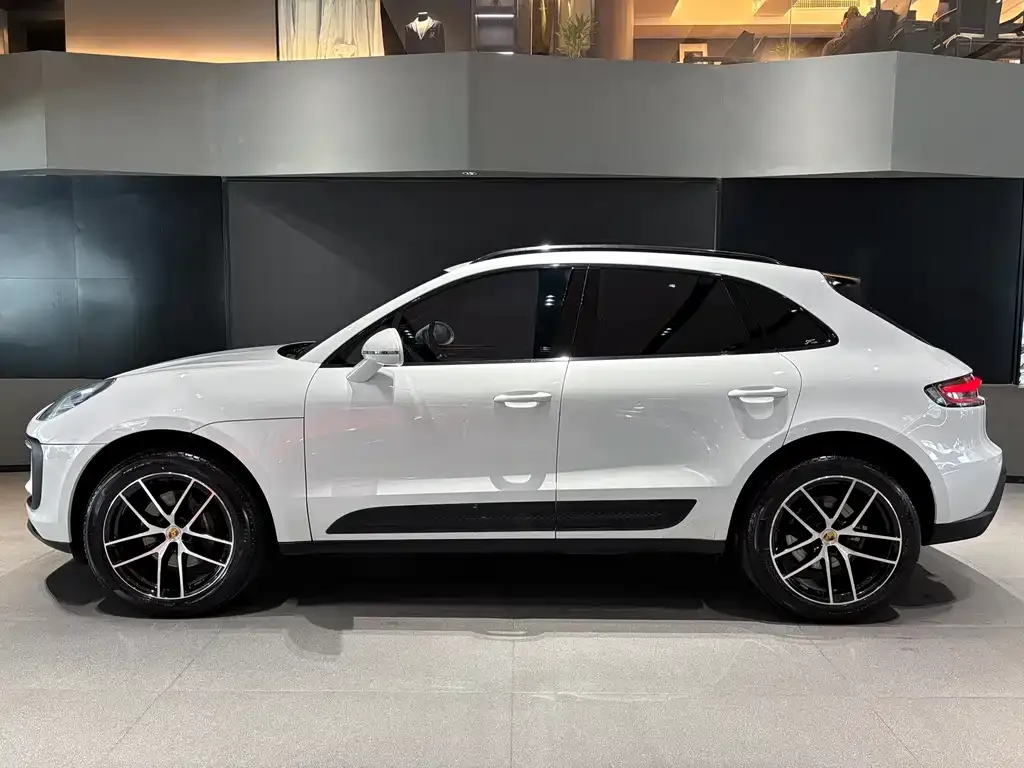 Porsche Macan — фото 8