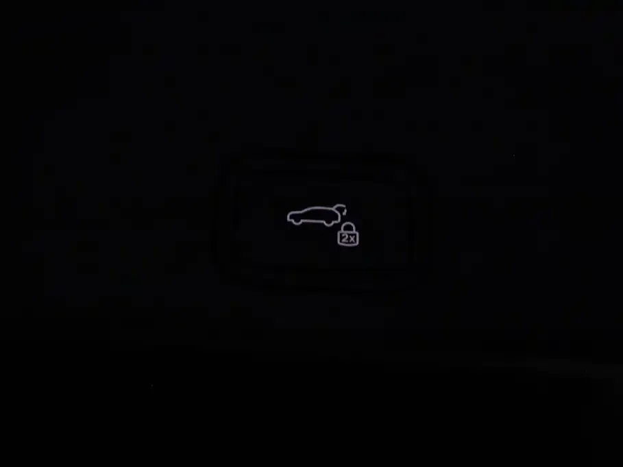 Li Auto i6 — фото 4