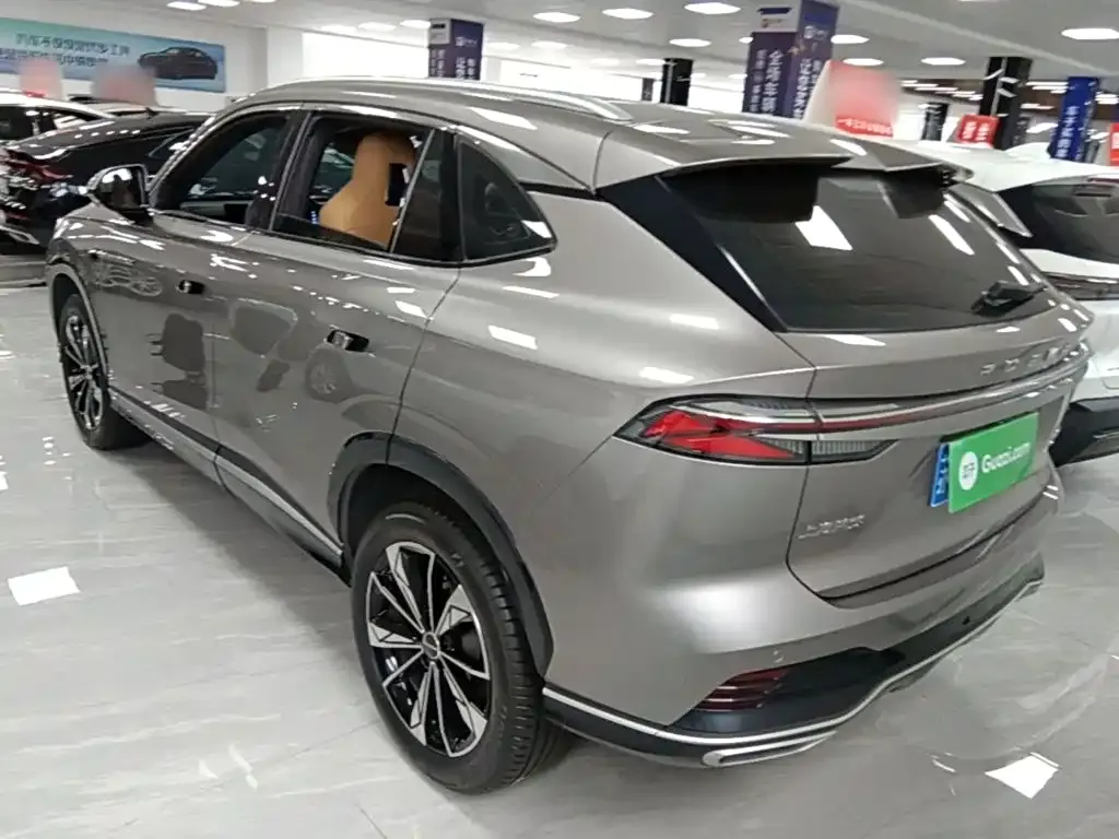 Roewe RX5 — фото 10