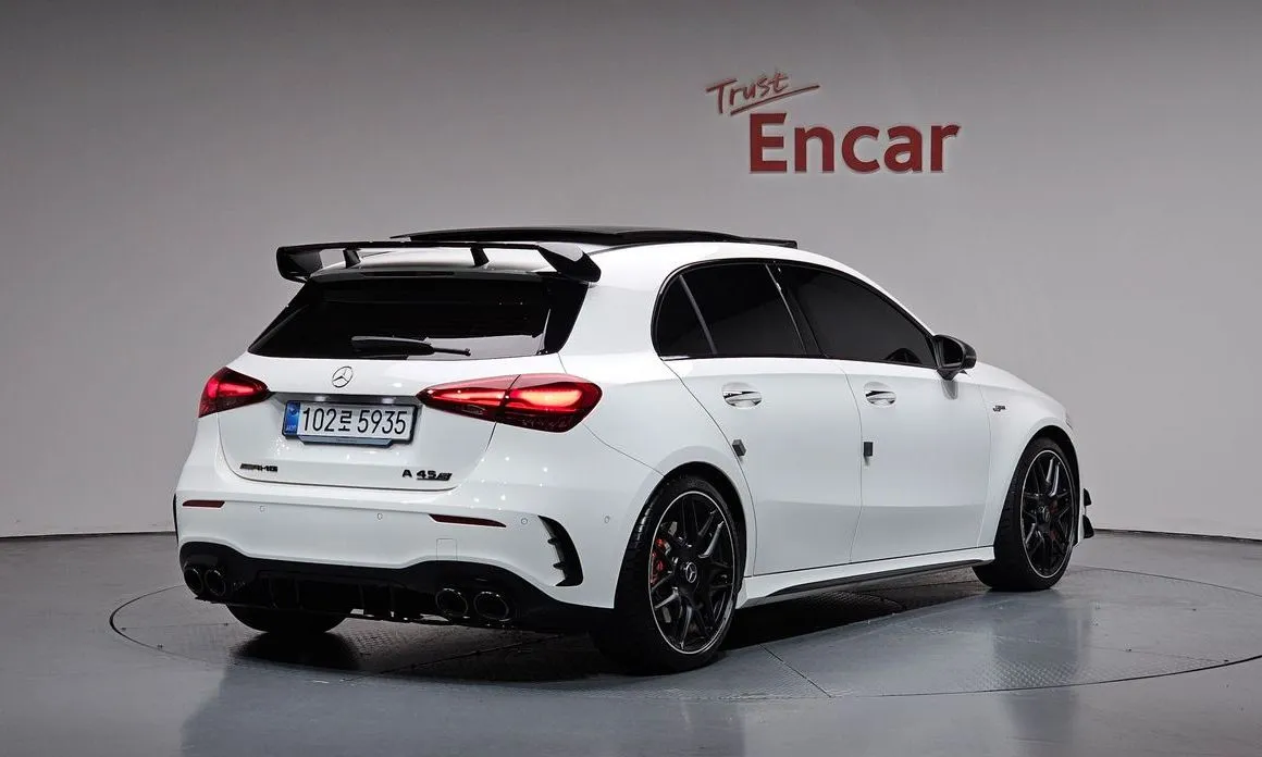 Mercedes-Benz A-Class — фото 6
