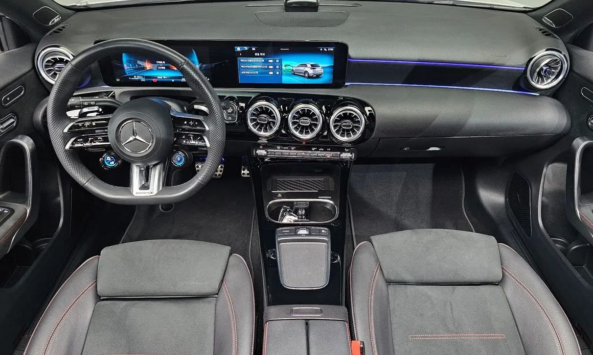 Mercedes-Benz A-Class — фото 10
