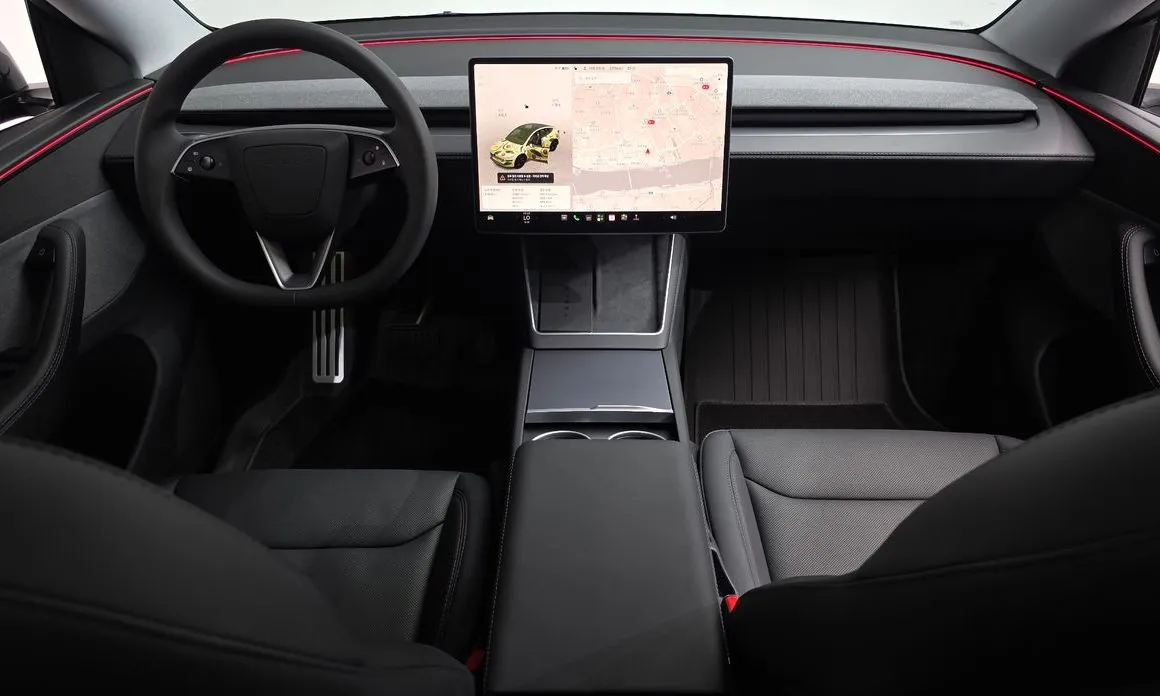 Tesla Model Y — фото 7