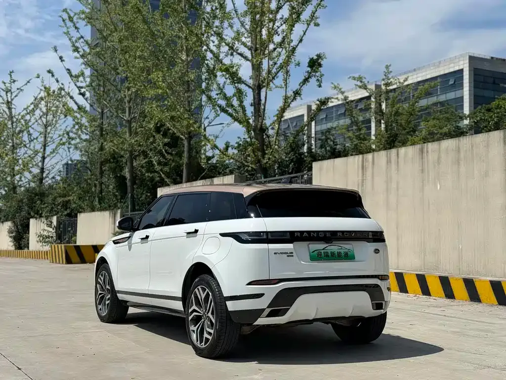 Land Rover Evoque PHEV — фото 9