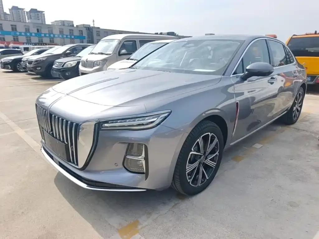 Hongqi H5 PHEV — фото 1