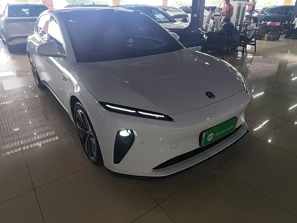 NIO ET5T — фото 4