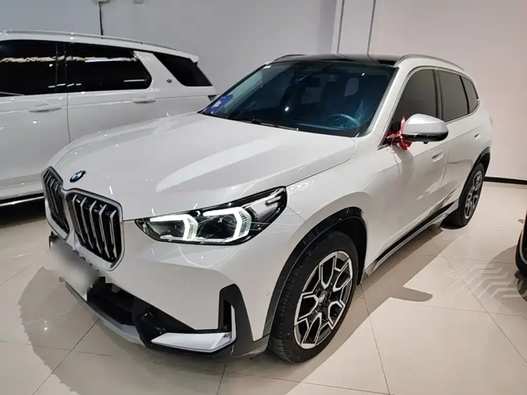 BMW X1 — фото 7