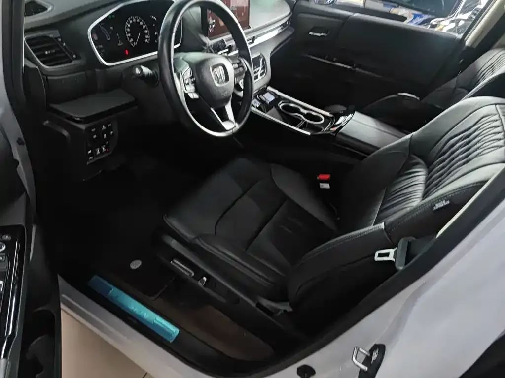 Honda Elysion 2024 из CN, фото 5