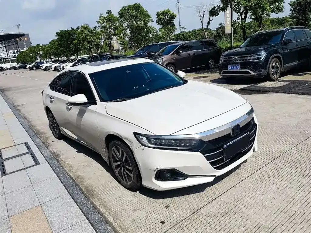 Honda Accord — фото 6
