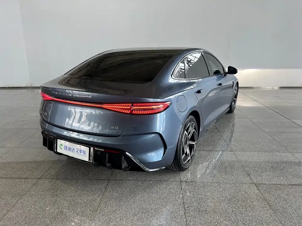 BYD Seal — фото 7
