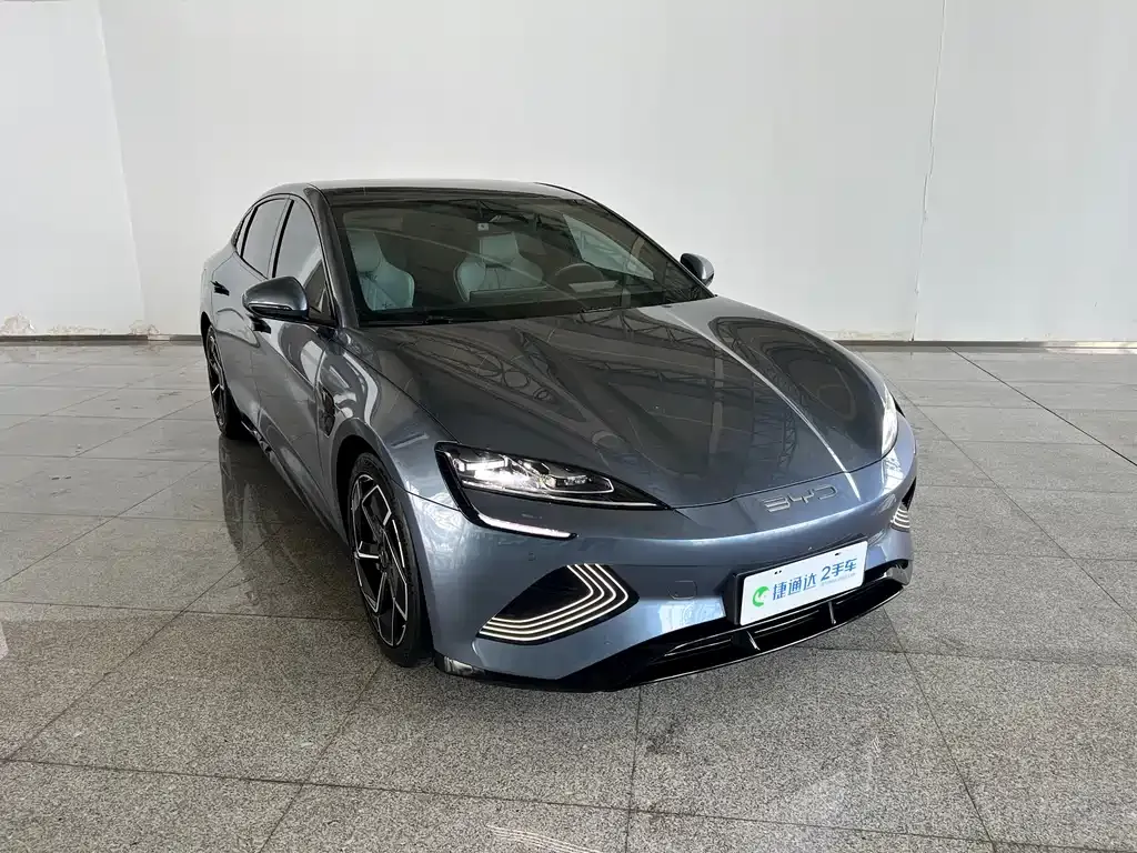 BYD Seal — фото 10