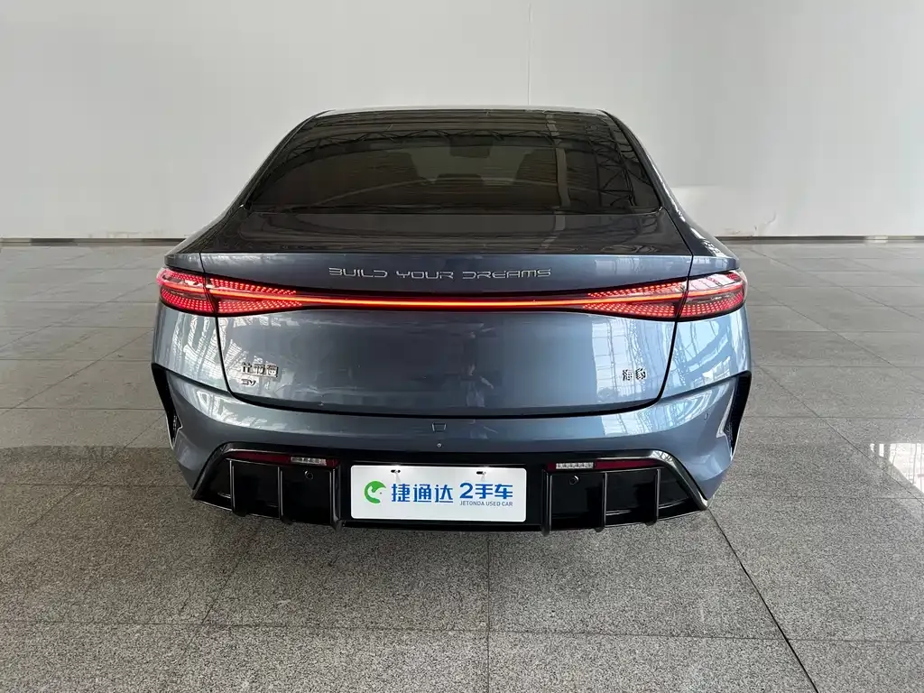 BYD Seal — фото 8
