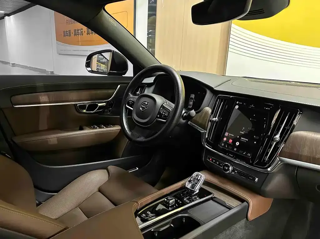 Volvo S90 — фото 2