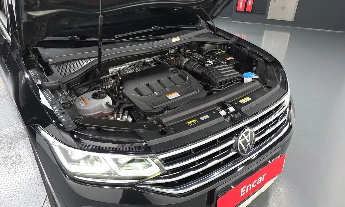 Volkswagen Tiguan — фото 10