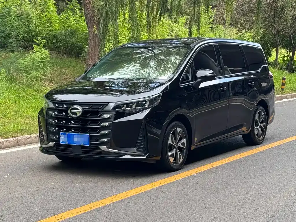GAC Motor Trumpchi M6 — фото 1