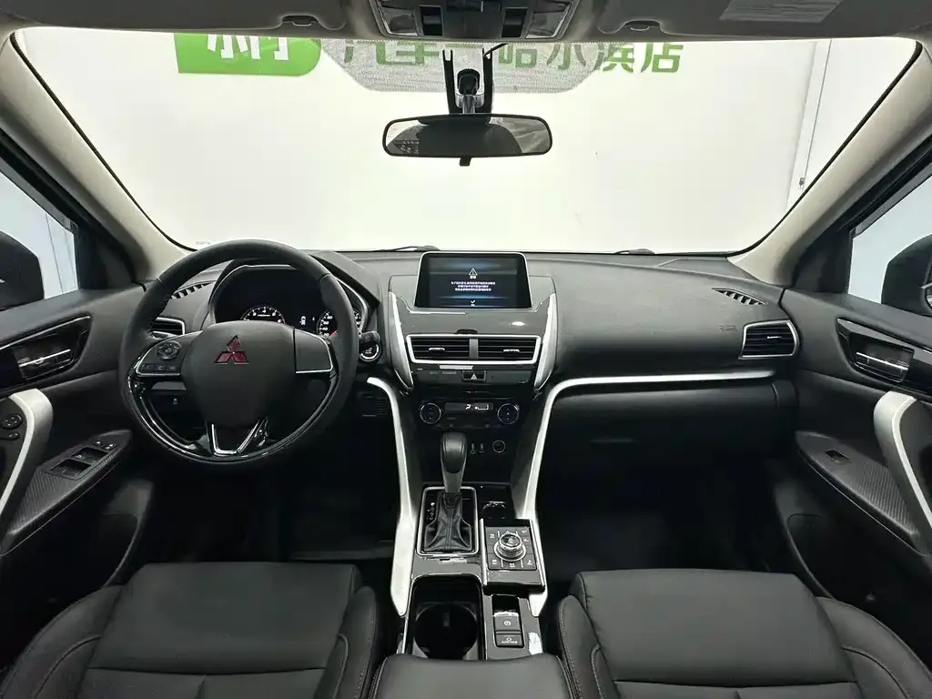 Mitsubishi Eclipse Cross — фото 9