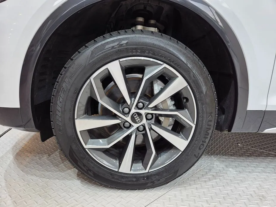 Audi Q5 2023 из KR, фото 10
