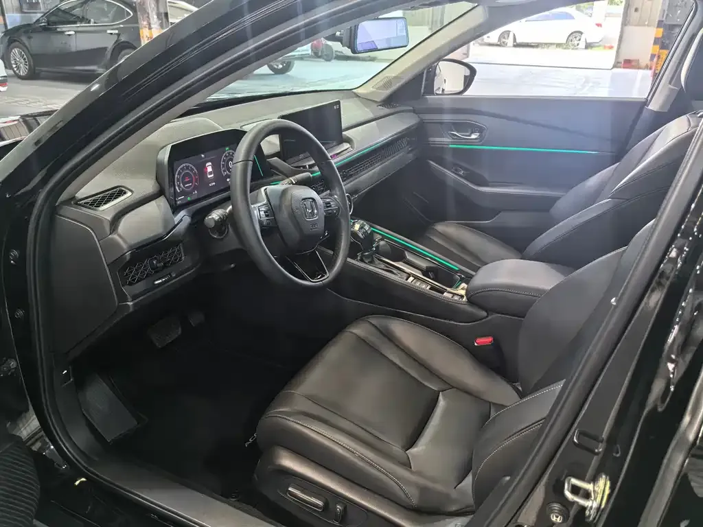 Honda Accord — фото 4
