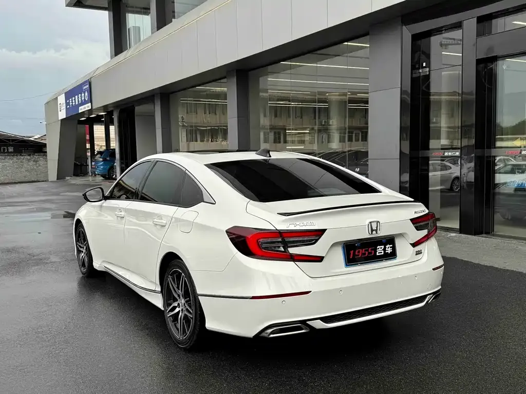 Honda Accord — фото 5