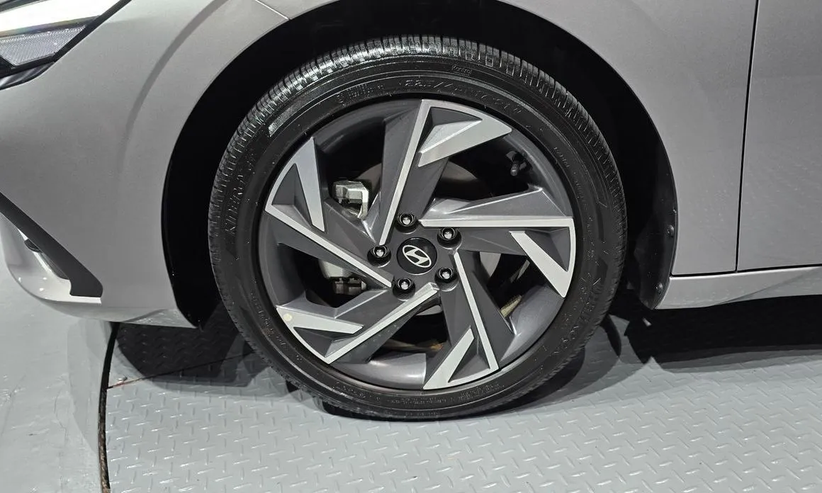 Hyundai AVANTE — фото 9