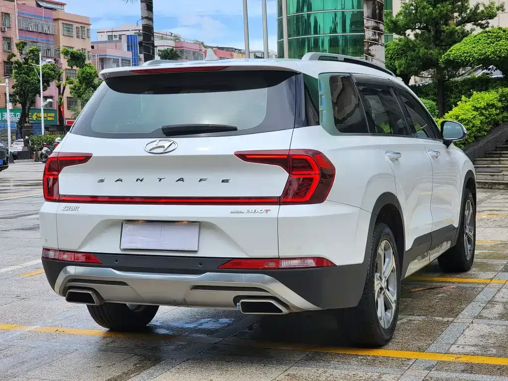 Hyundai Santa Fe — фото 8