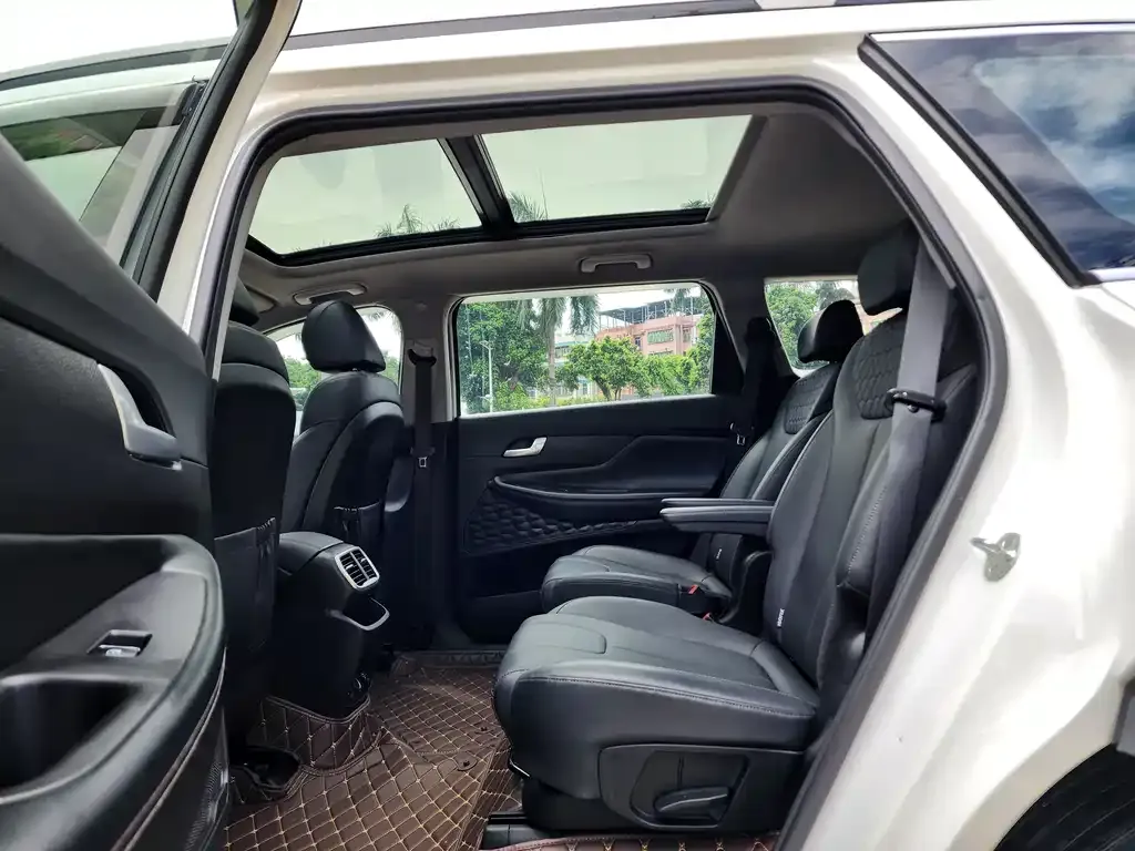 Hyundai Santa Fe — фото 2